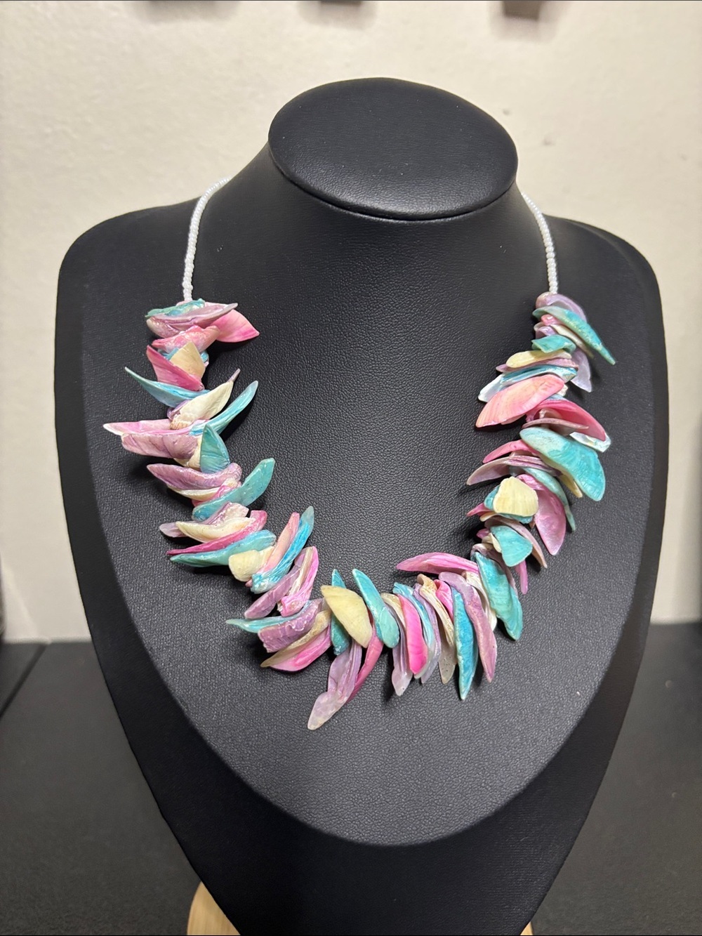 Vintage Pastel Multicolor Shell Statement Necklace - Pink, Teal & Lavender